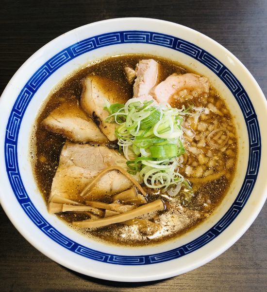「煮干し中華蕎麦(自家製チャーシュー盛りトッピング)1100円」@中華蕎麦 こばやの写真