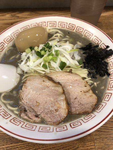 「極濃厚煮干そば（中盛）＋味玉¥950」@煮干中華そば専門 煮干丸の写真