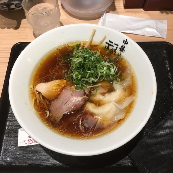「雲呑麺」@極上中華そば 福味 東京駅KITTE店の写真