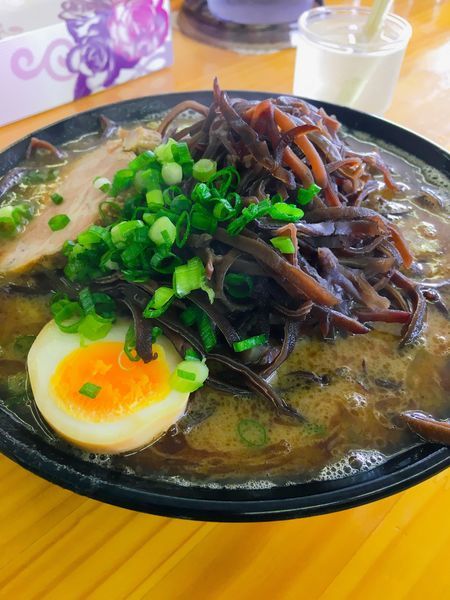 「魚粉豚骨ラーメン」@豚骨ラーメン 新井商店の写真