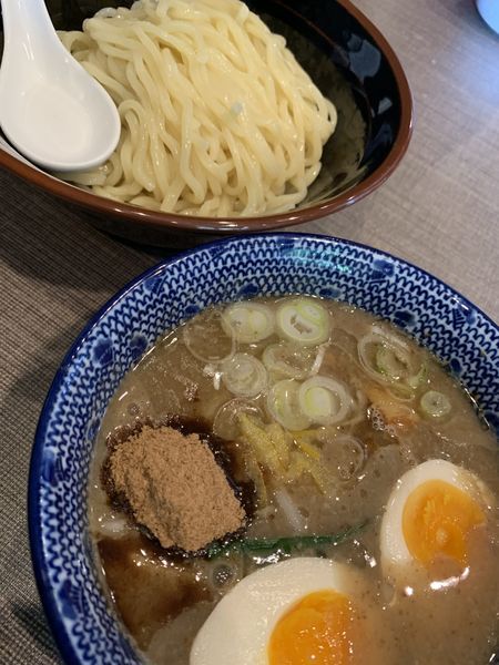 「濃厚味玉つけ麺中盛」@麺や 旅凮車の写真