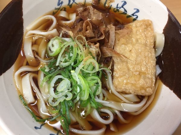 「きしめん¥350」@名代きしめん 住よし JR名古屋駅・新幹線上りホーム店の写真