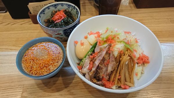 「【限定】冷し辛つけそば 920円 + 豚ばらごはん 300円」@中華そば専門 とんちぼの写真