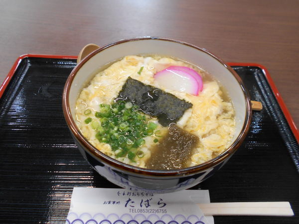 「玉子とじうどん」@お食事処 たばら食堂の写真