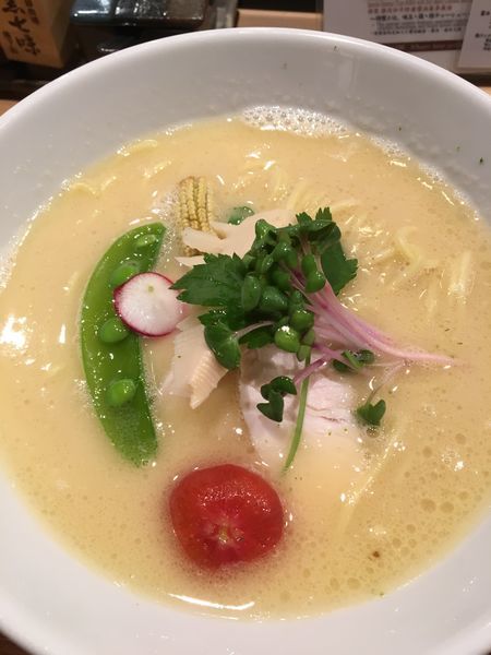 「鶏白湯ラーメン」@銀座 篝 本店の写真