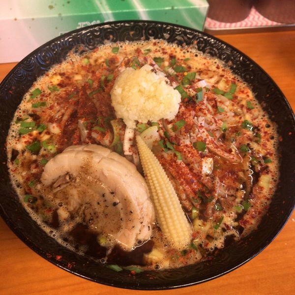 「蠍ラーメン780円+辛み/痺れ/もやし/ニンニク増し」@Japanese soba Noodles 蠍の写真
