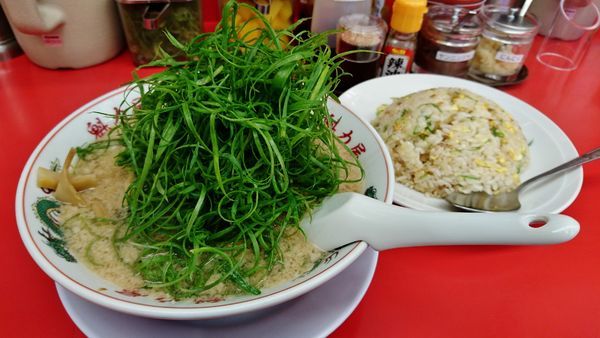 「九条ネギラーメン+焼きめし定食+麺飯大盛り」@ラーメン魁力屋 武蔵村山店の写真