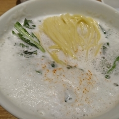 赤白 ルクア大阪店の画像