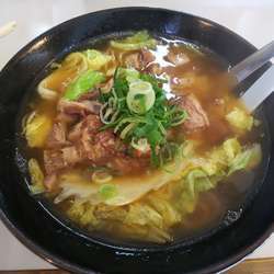 Cセット(きざみチャーシューらーめん+ライス) 850円