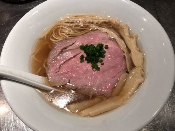 「煮干清湯(塩)＋さんじ玉SP(背脂生姜焼き)」@さんじの写真