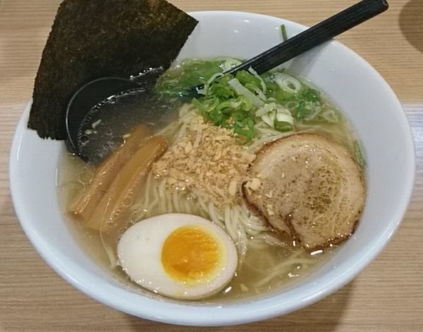 「天然塩」@らーめん つけ麺 春樹 王子店の写真