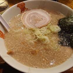 しょうゆらーめん（中太麺）