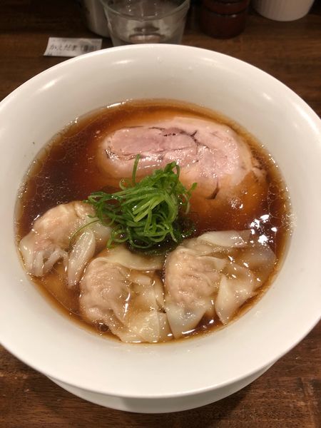 「醤油拉麺850円海老ワンタン240円替玉100円」@創作麺工房 鳴龍の写真