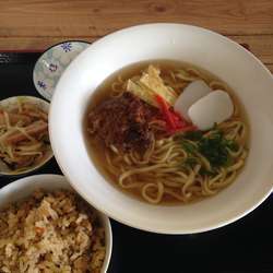 本ソーキそば 900円 そばセット300円