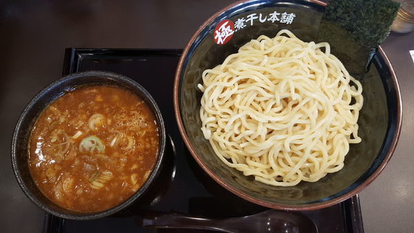 「辛煮干し豚骨つけ麺375ｇ中辛」@極煮干し本舗 蘇我店の写真
