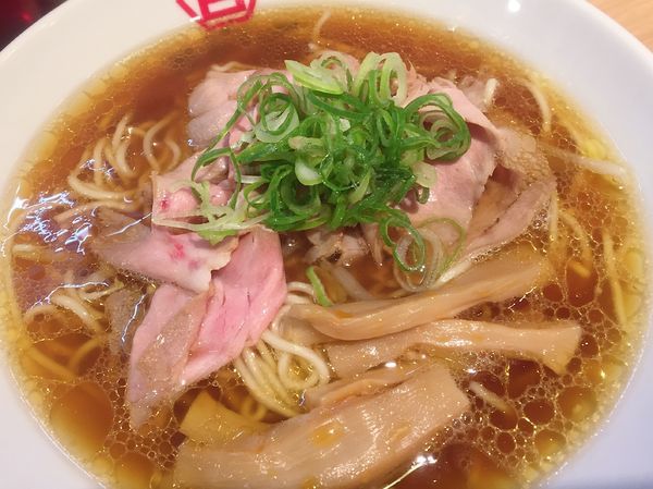 「肉汁中華そば」@百年本舗 秋葉原総本店の写真