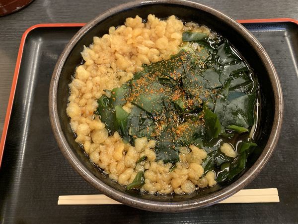 「たぬきそば350+わかめ100＝450円」@ゆで太郎 新橋赤レンガ通り店の写真