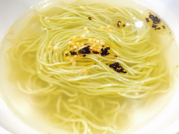 「塩かけそば」@自家製麺 まかないへきるの写真