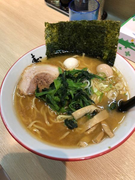 「醤油豚骨」@らぁ麺処 寿の写真