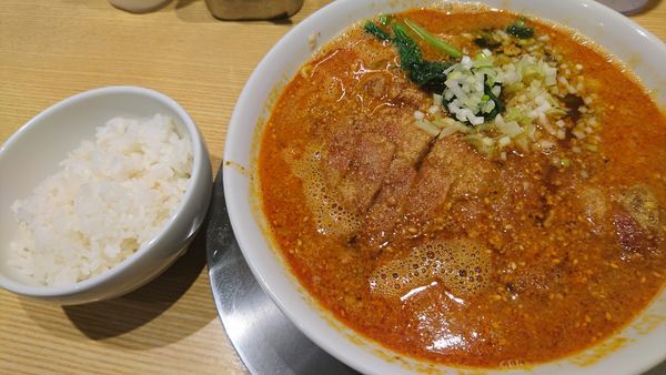 「排骨担々麺、サービスライス」@排骨担々 五ノ井の写真