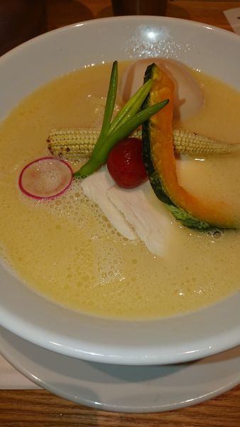 「鶏白湯ソバ」@銀座 篝 ルクア大阪店の写真