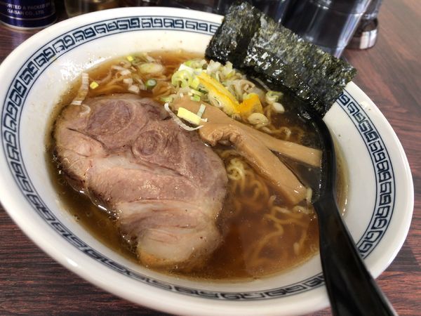 「らーめん」@中華そば 新の写真