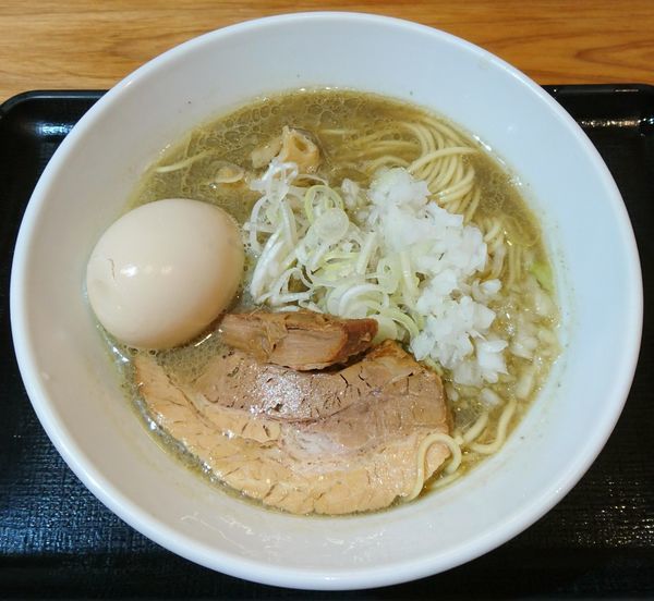 「煮干そば＋味玉」@つけめん・らーめん・煮干そば 金狼の写真
