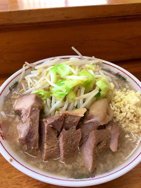 「豚入り中ラーメン 1000円」@小銭の写真