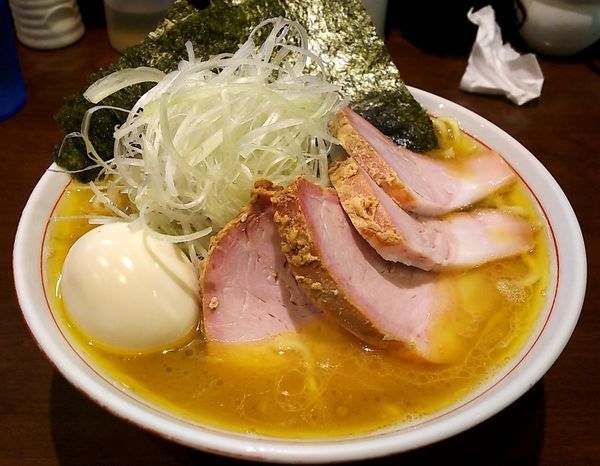 「特製らーめん(もも) ネギ」@らーめん飛粋の写真