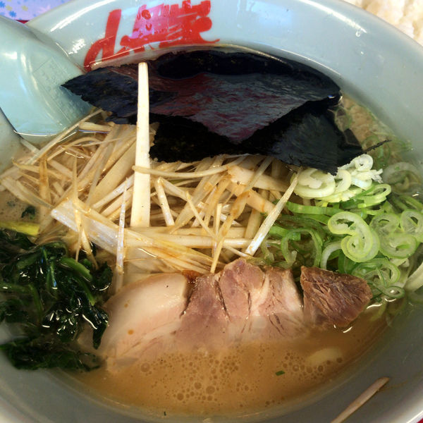 「醤油ラーメン　0円　味付ネギ　160円　半ライス　120円」@ラーメン山岡家 太田店の写真
