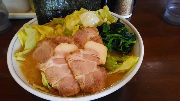 「レタスチャーシュー麺」@横浜家系ラーメン 中島家の写真