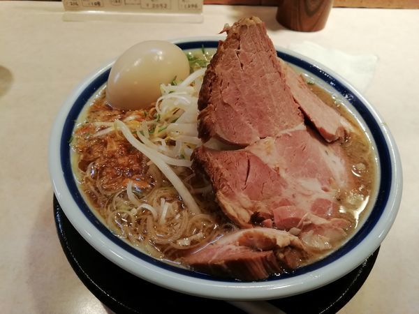 「醤油+味玉」@神名備の写真