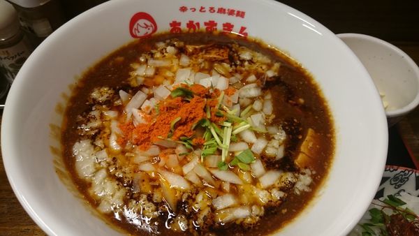 「背脂伽哩麻婆麺＋ランチセット（1,000円くらい）」@辛っとろ麻婆麺 あかずきん 蒲田店の写真