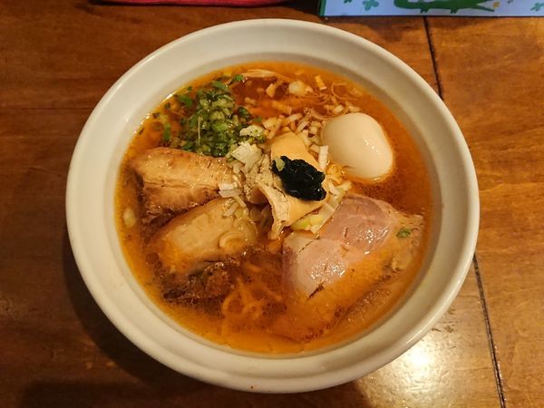 「中華そばエビ風味（塩）750円+特製トッピング」@はりけんラーメンの写真