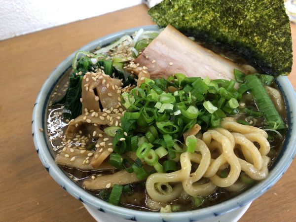 「豚骨魚介ラーメン 950円」@MENYA 食い味の道有楽の写真