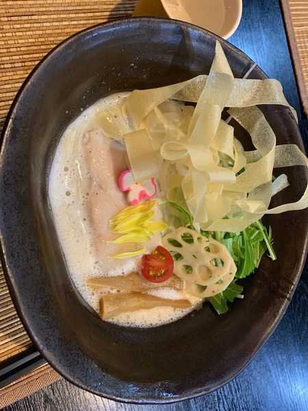 「鳥塩ラーメン大盛」@三代目 晴レル屋 刈谷店の写真