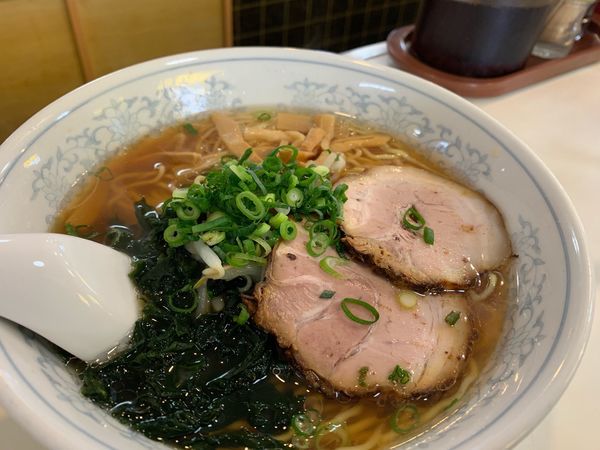 「醤油ラーメン大盛 餃子付き」@喜慕里の写真