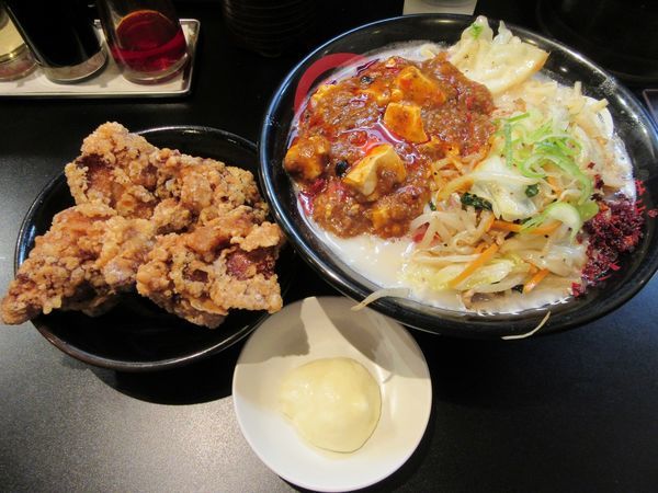 「雷神タンメン（９５０円）＋唐揚げ４３２円」@茨城タンメン カミナリの写真