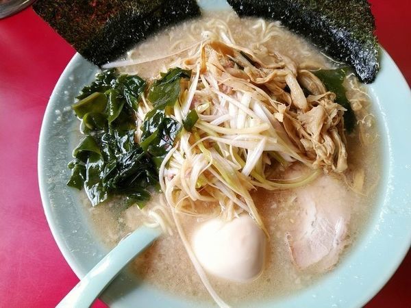 「ネギラーメン＋味付玉子」@ラーメンショップ幸手 金田亭の写真