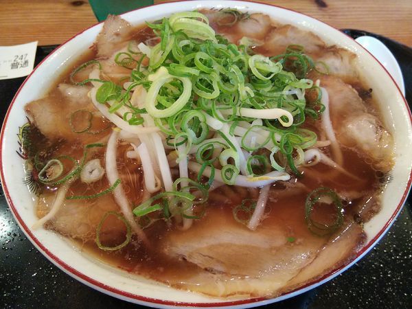 「中華そば　※麺の硬さ：普通」@中華そば 焼きめし やま本の写真