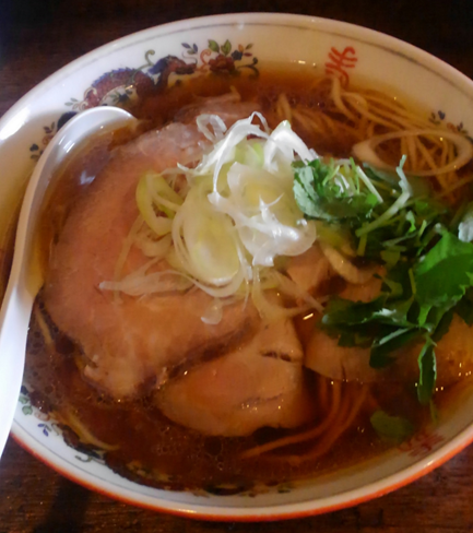 「鶏そば」@餃子と麺 こむぎの写真