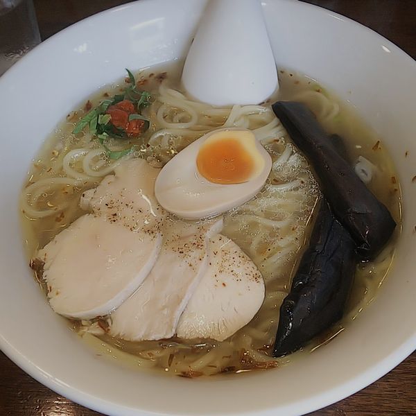 「【夏期限定】鶏の冷た～い塩らはッ❗️」@ラハメン ヤマンの写真