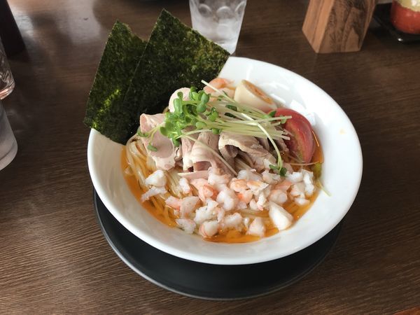 「らーめん香露【冷えびあられ塩がごめ昆布つゆ】﻿」@麺創 なな家の写真