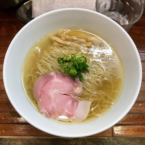 「塩らーめん」@町田汁場 しおらーめん進化 町田駅前店の写真