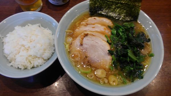 「チャーシュー麺、ほうれん草、海苔、ライス」@金八家の写真