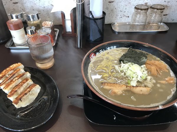 「極濃煮干し豚骨ラーメン」@極煮干し本舗 久喜店の写真
