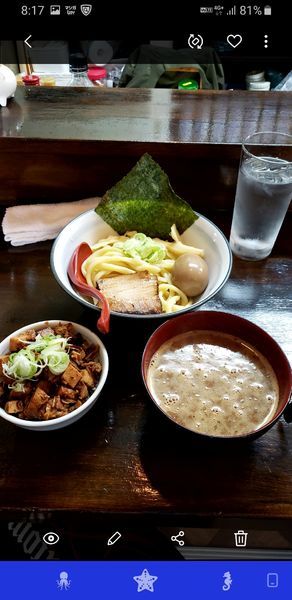 「味玉つけ麺and子豚飯(๑•̀ㅁ•́๑)✧」@麺や 酒処 よし乃の写真