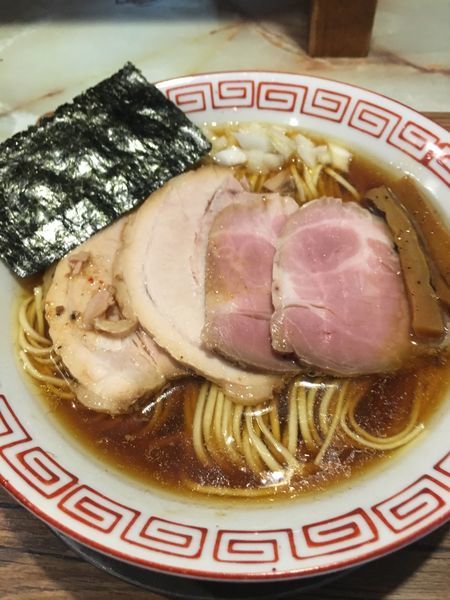 「淡麗鶏煮干そば【特選黒醤油】」@improv.の写真