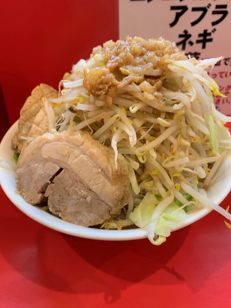 「ラーメン+豚マシ3枚(ヤサイマシ・アブラ・ネギ)」@豚ゆうの写真