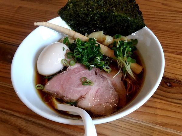 「醤油ラーメン全部のせ(並盛・140g)1,250円」@地鶏らーめん とりじの写真